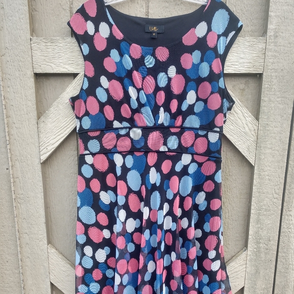 I LE New York Dresses & Skirts - I LE sleeveless black with pink and blue dots dres